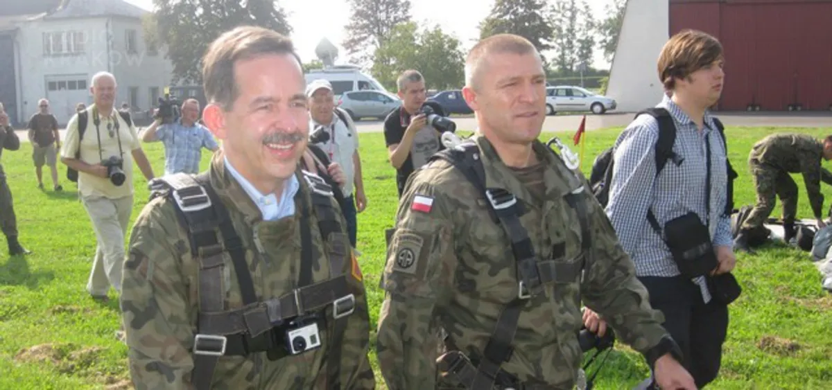 Ambasador USA ćwiczył z żołnierzami w Pobiedniku Wielkim k. Krakowa