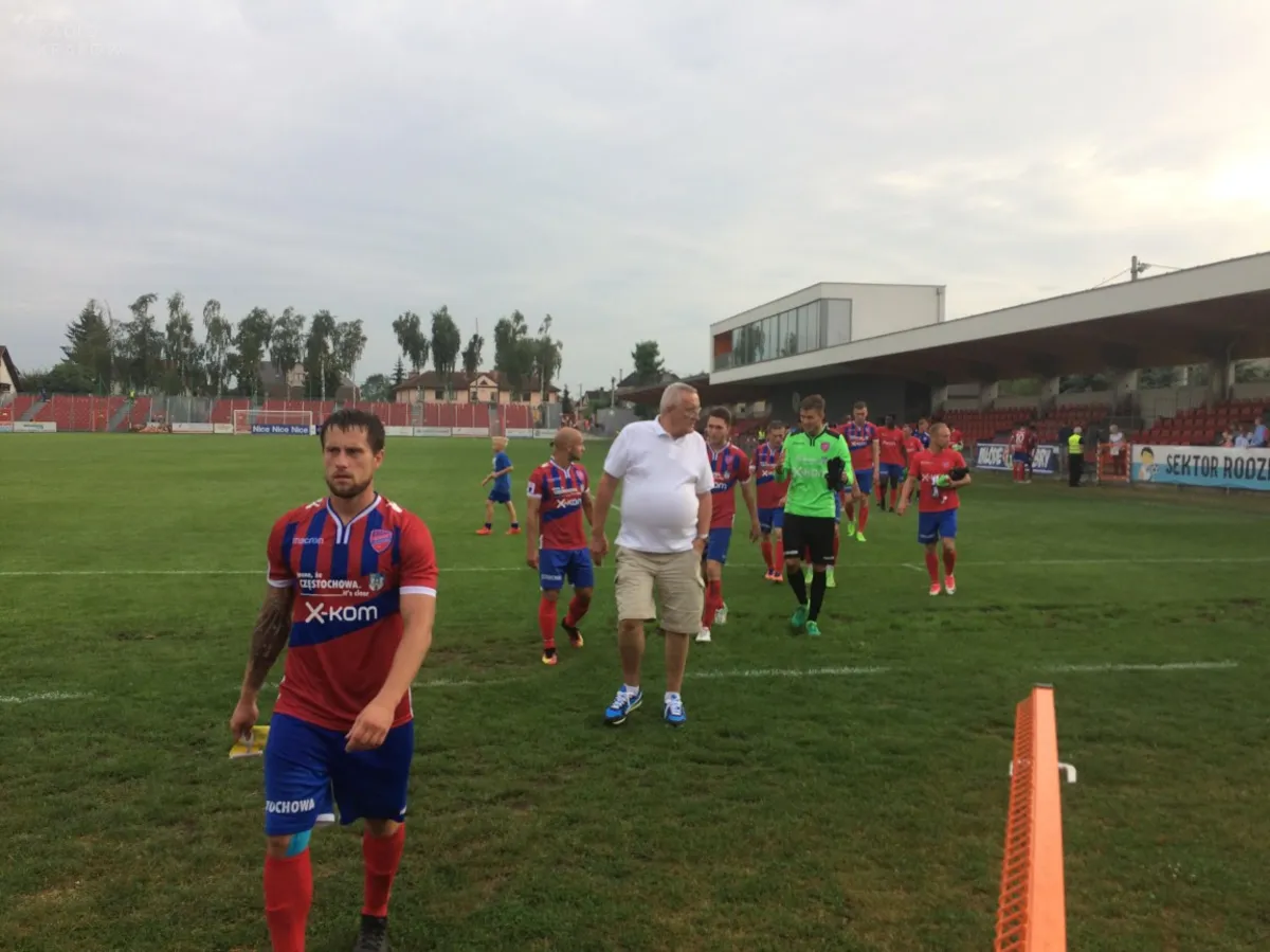 Lider zbyt mocny dla Puszczy