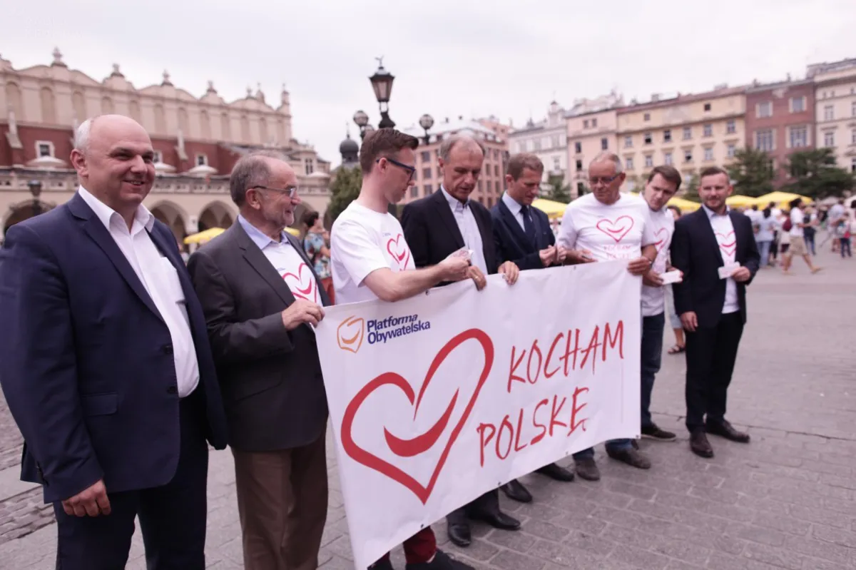 Politycy PO: "Polska nie jest w ruinie"