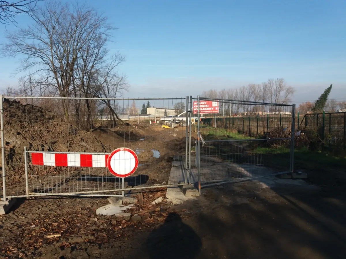 Znacznie dłuższa droga do lekarza. Remont wiaduktu w Tarnowie przedłuży się