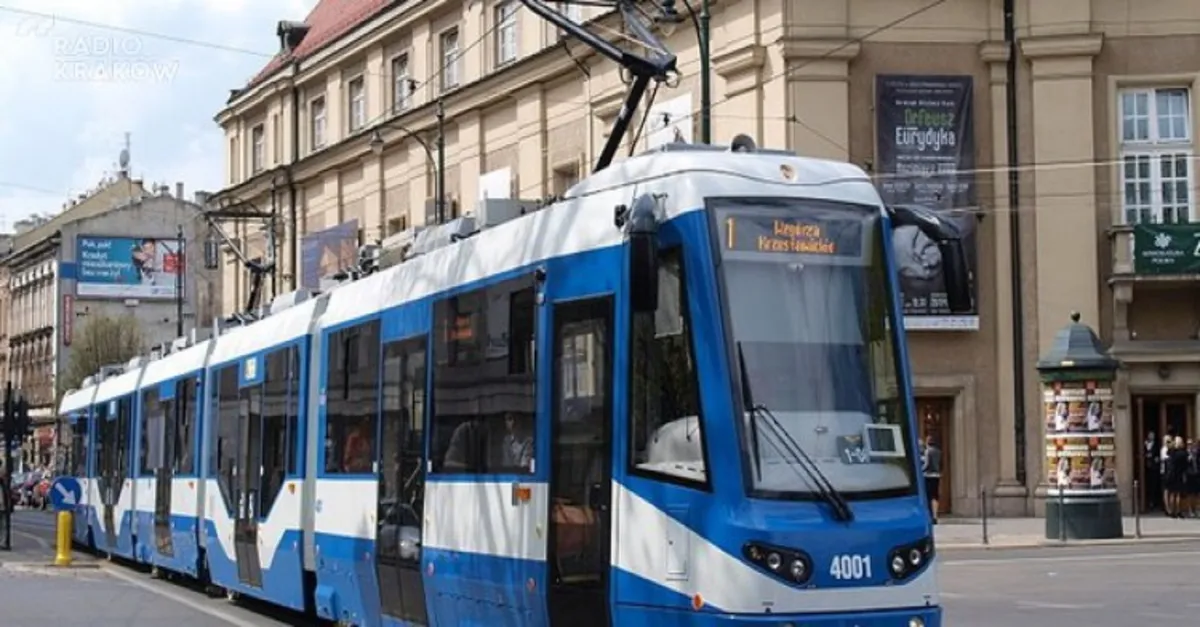 Kraków: najdłuższy polski tramwaj wrócił na tory