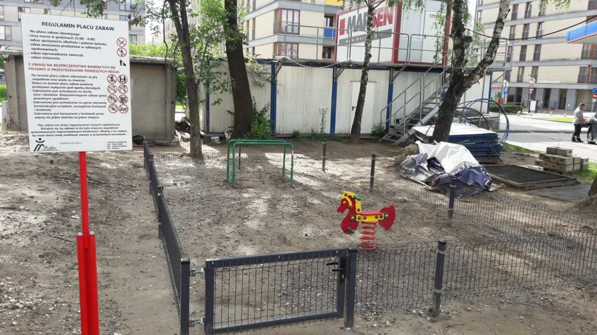 Powstaje najmniejszy plac zabaw w Krakowie