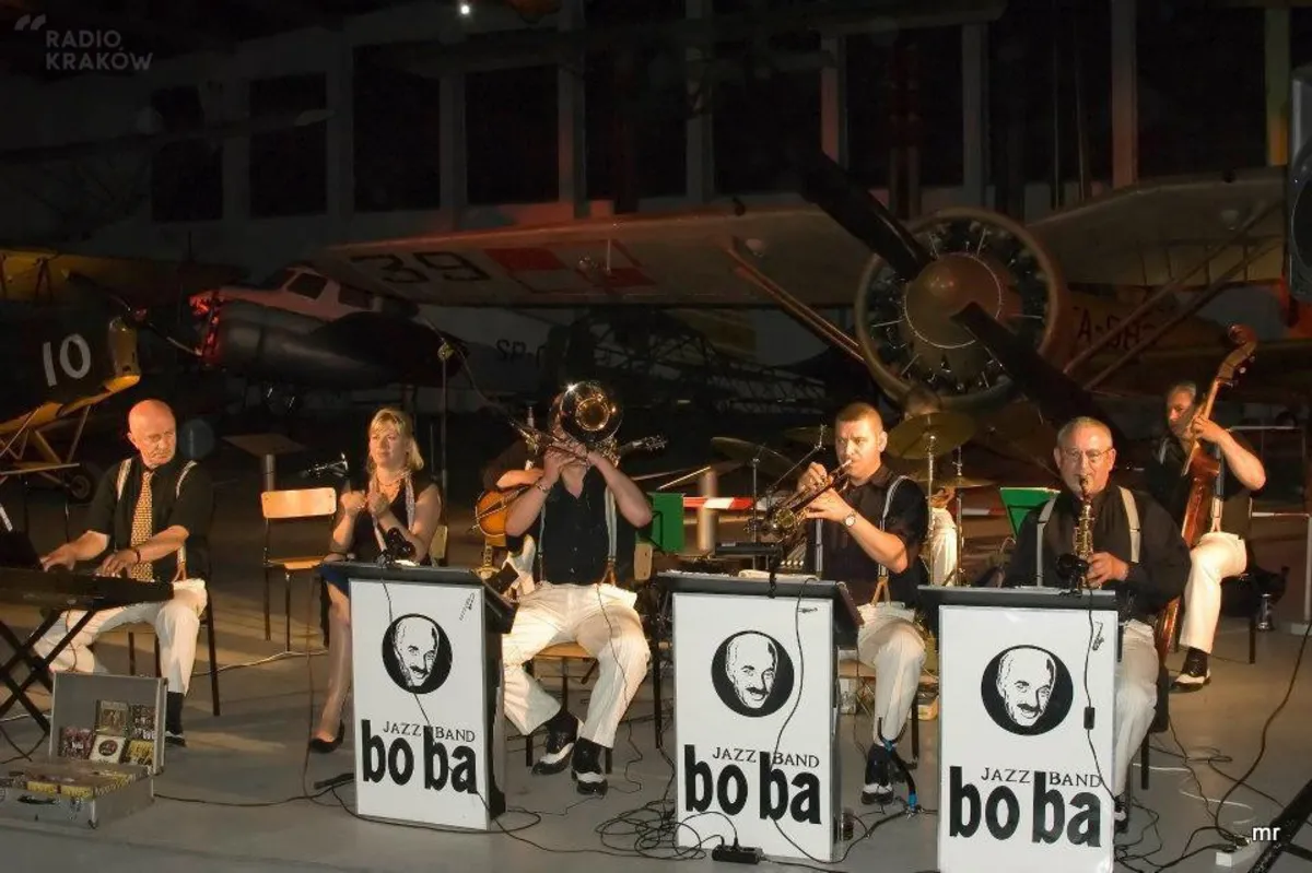 Boba Jazz Band zagra na ulicach i placach Krakowa   