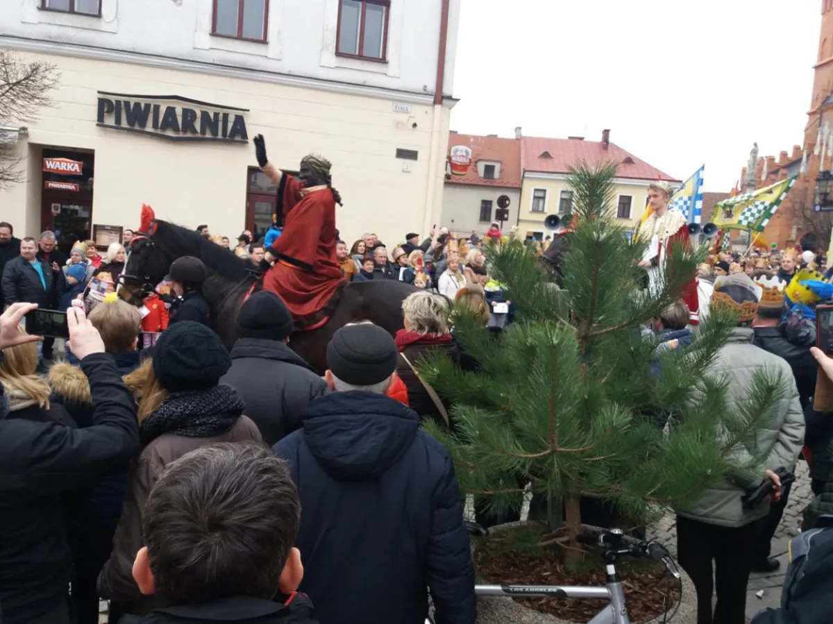 Już po raz dziewiąty ulicami Tarnowa przeszedł Orszak Trzech Króli