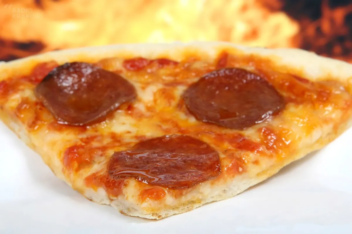 Kraków: 36-latek może spędzić w więzieniu 10 lat za... kradzież kawałka pizzy