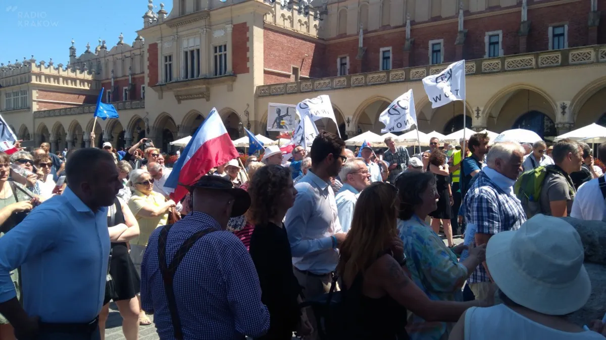 KOD manifestował przeciw wyrokowi TK ws. wyboru członków KRS
