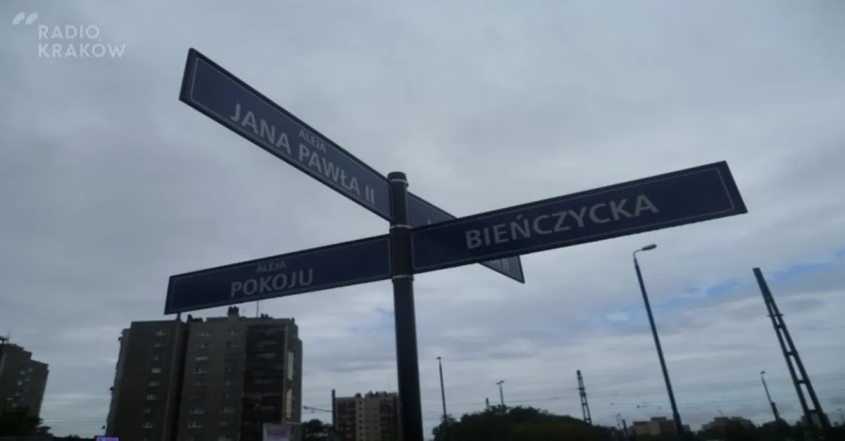 Od soboty ułatwienia dla kierowców na placu Centralnym i rondzie Czyżyńskim