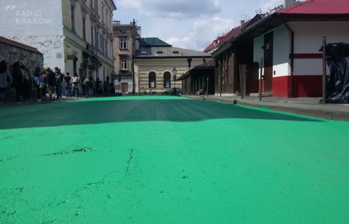 Morze na placu Nowym w Krakowie? WIDEO