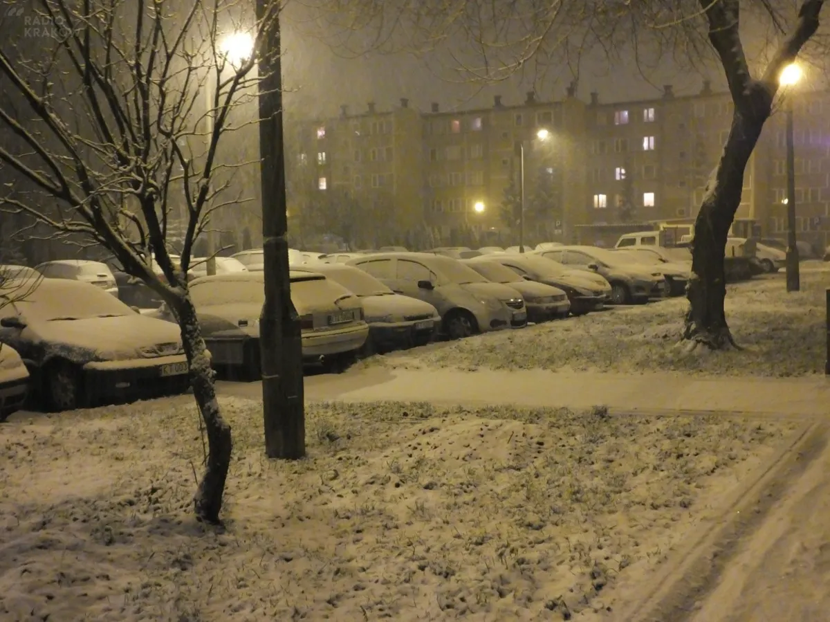 Pogodowy alert dla Małopolski. Na wchodzie i południu regionu sypnęło śniegiem