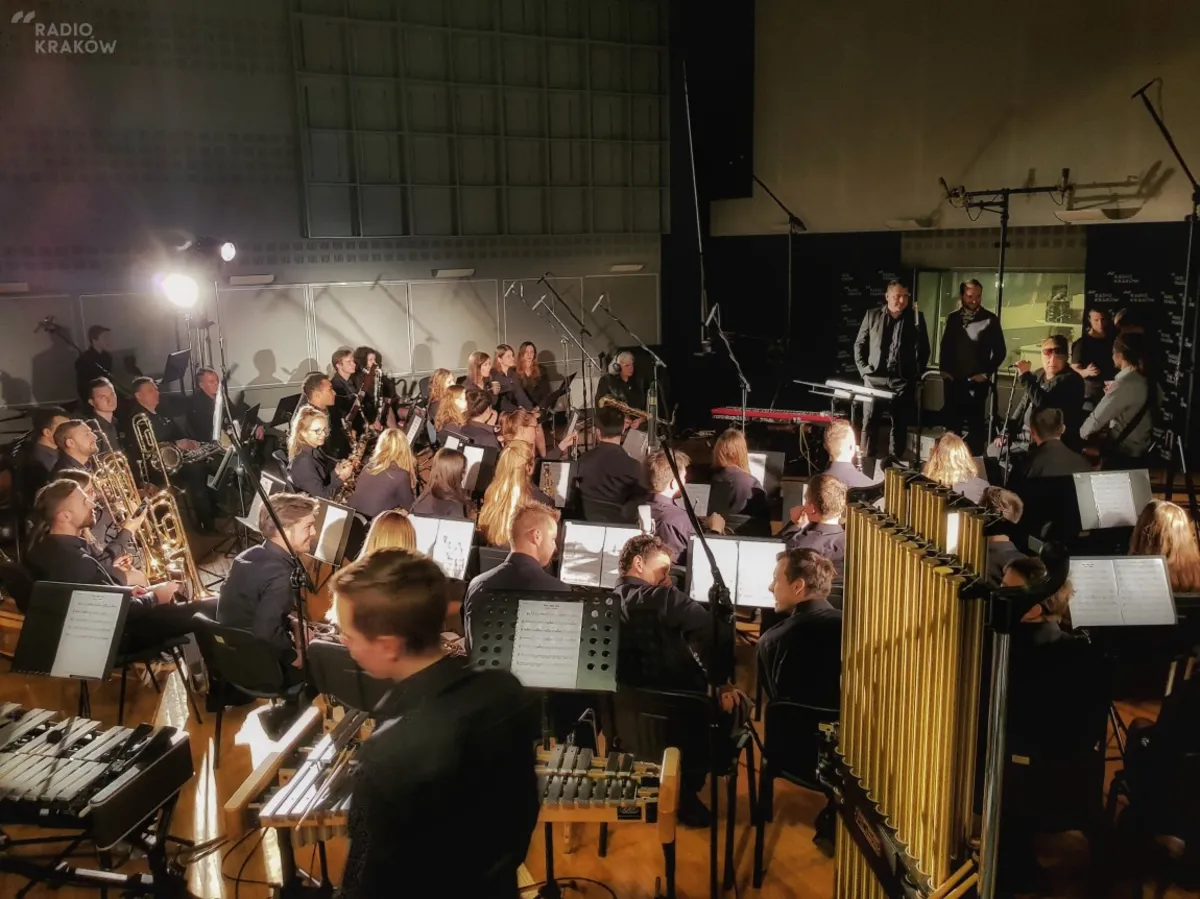 Oto efekty sesji Orkiestry Wieniawa i zespołu T. Love w studiu S5 Radia Kraków
