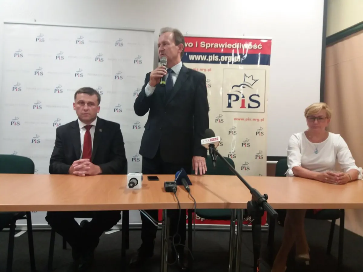 "Ten rząd właśnie najwięcej zrobił dla niepełnosprawnych"  - spotkanie polityków PIS z mieszkańcami Ciężkowic