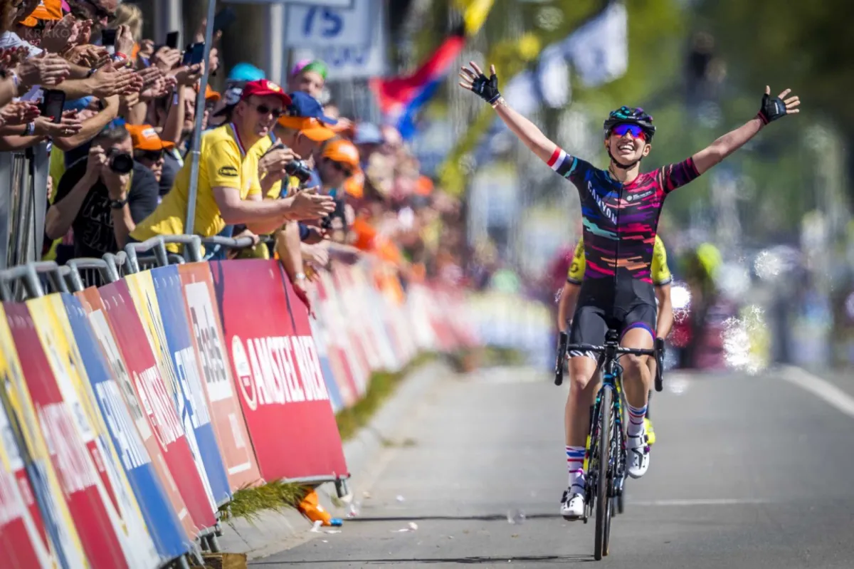 Wielki sukces Niewiadomej! Wygrała wyścig Amstel Gold Race 