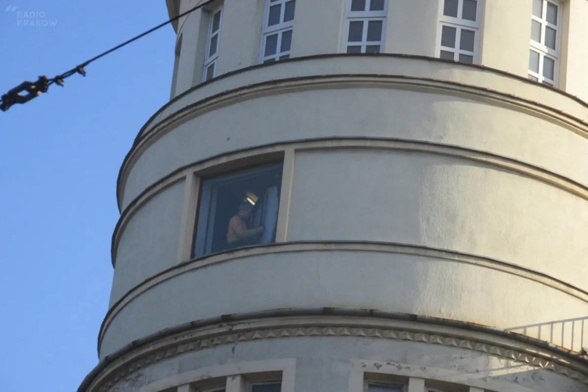 Świeżo naprawiony zegar Poczty Polskiej w Krakowie stanął po kilku minutach