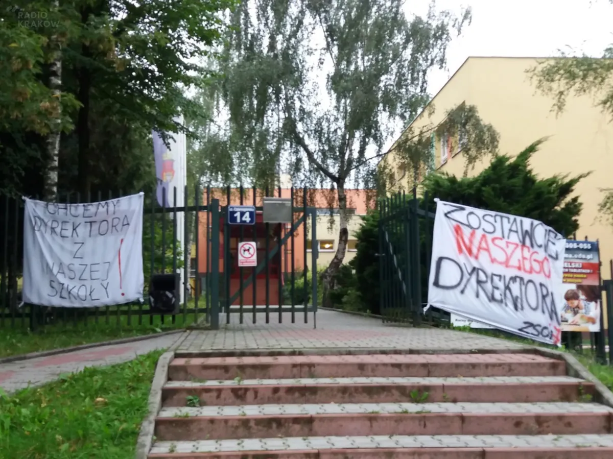 Początek roku szkolnego w Krakowie w cieniu zgrzytu w Zespole Szkół nr 7