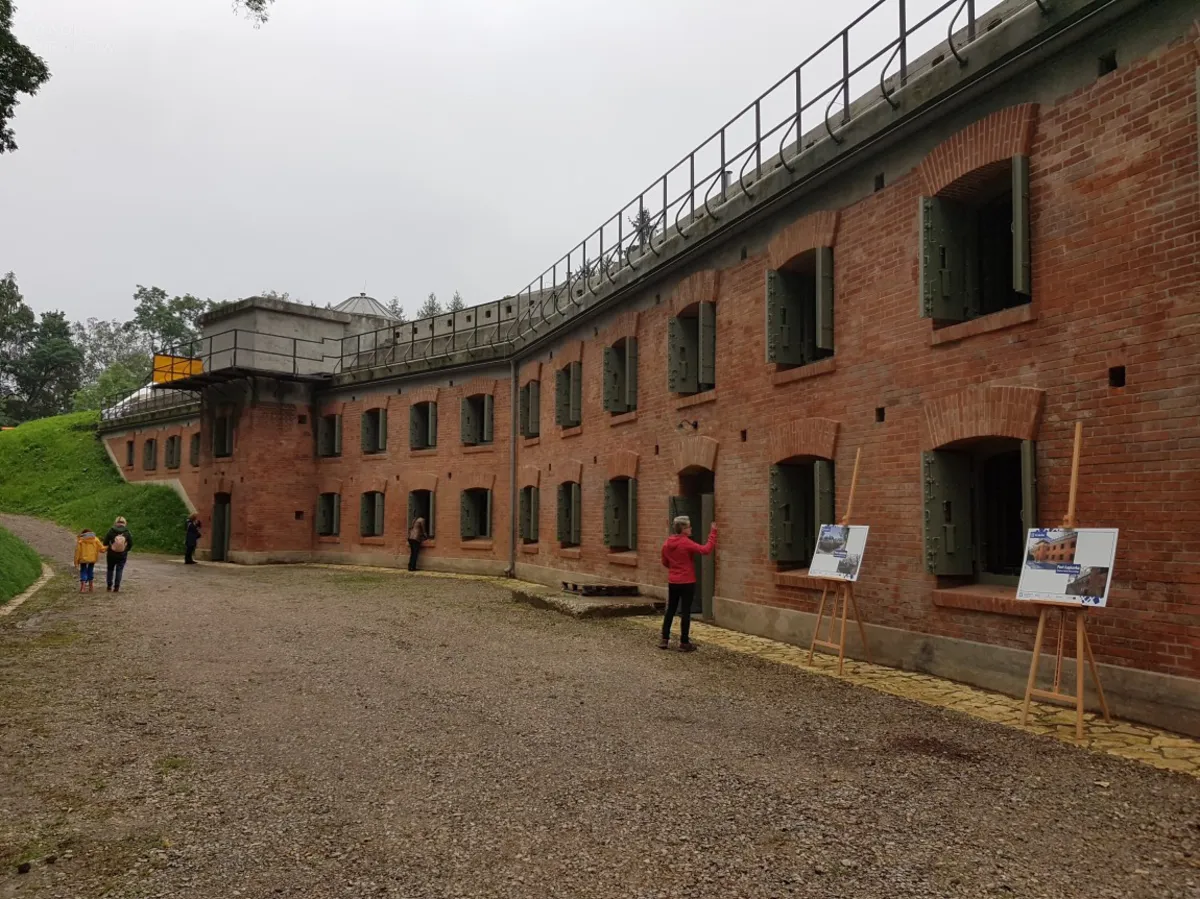  Fort Łapianka po remoncie - dla harcerzy i krakowian