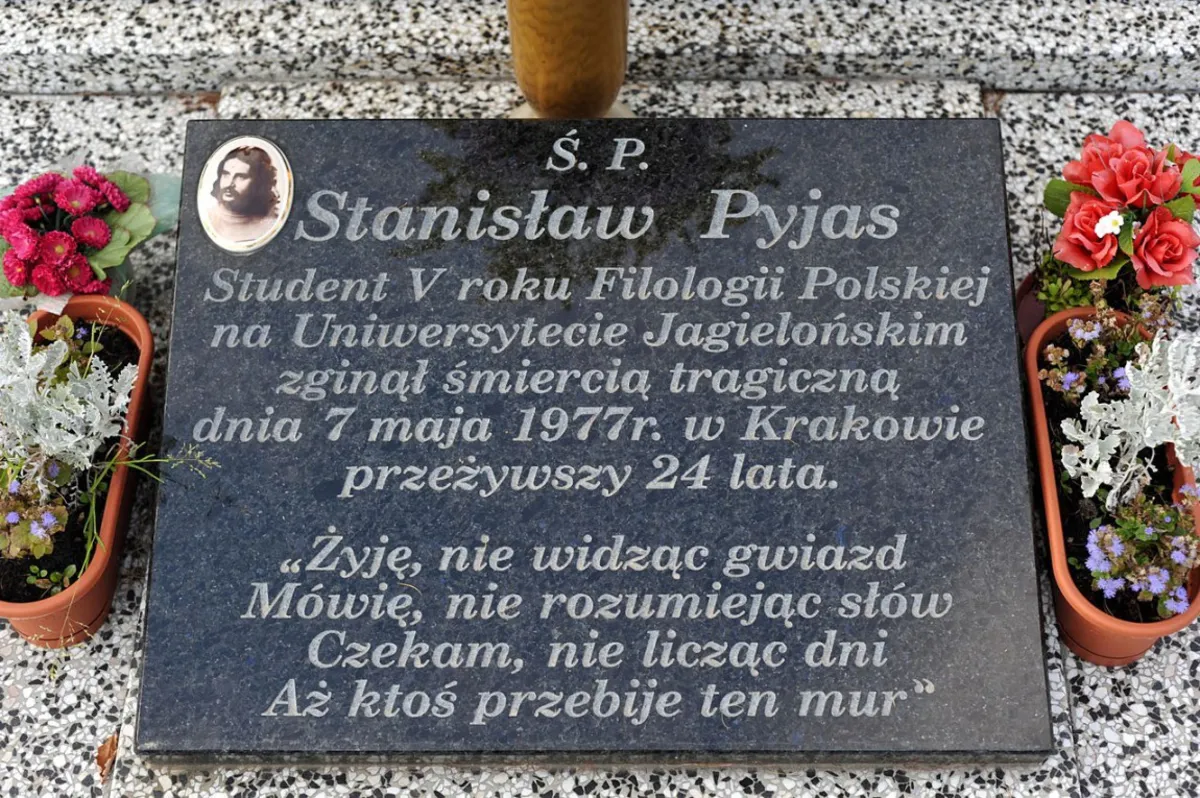 26 zgłoszeń w konkursie na rzeźbę upamiętniającą Stanisława Pyjasa