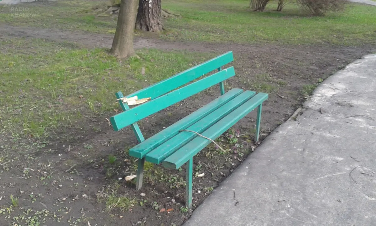 Interwencja RK: park Decjusza czeka na drobne naprawy