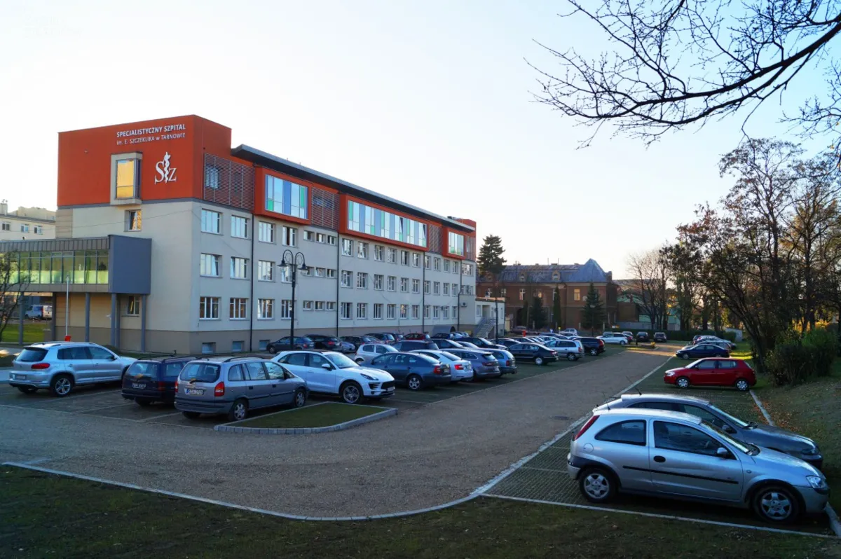 Tarnów: dodatkowy parking przy szpitalu im. Szczeklika