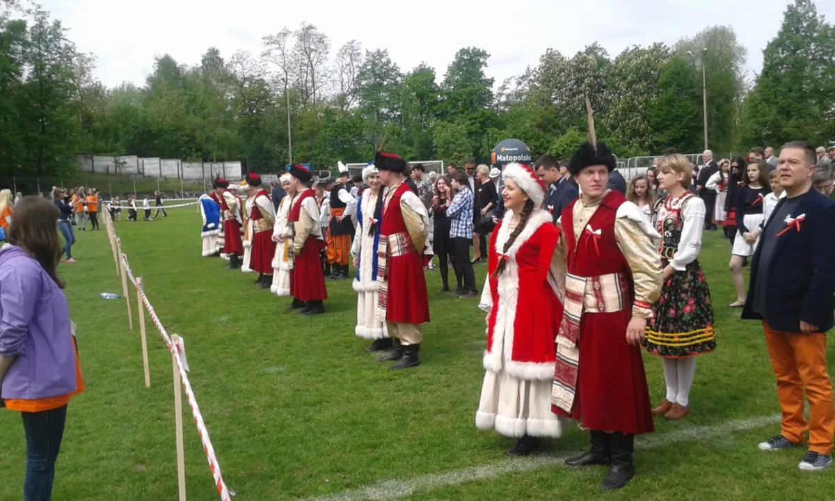 Będzie rekord Guinessa? 332 osoby zatańczyły Poloneza w Wieliczce