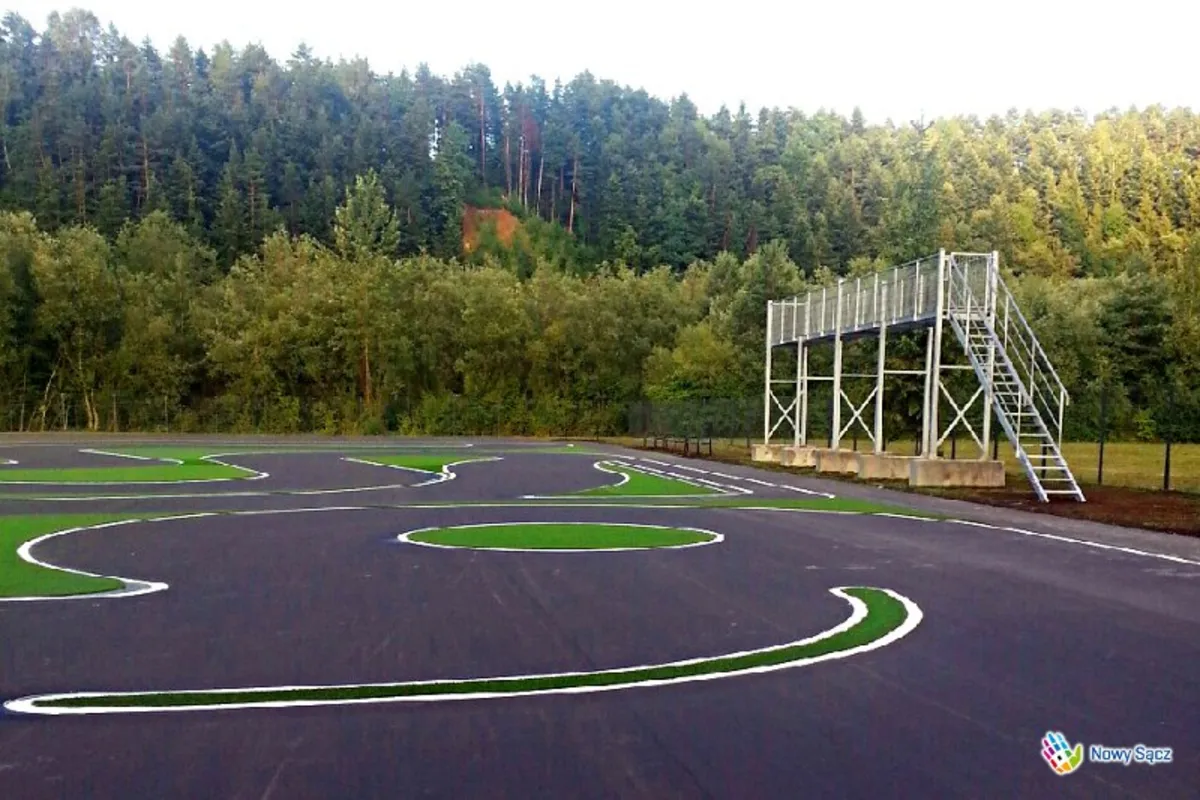 Nowa atrakcja Nowego Sącza – tor modelarski 