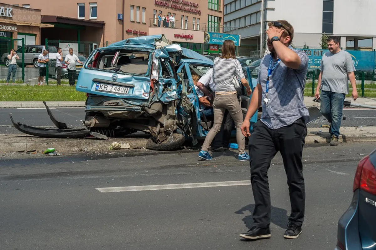 "Myślałem, że tego nie przeżyję" - mówi Radiu Kraków uczestnik karambolu na krakowskim Ruczaju