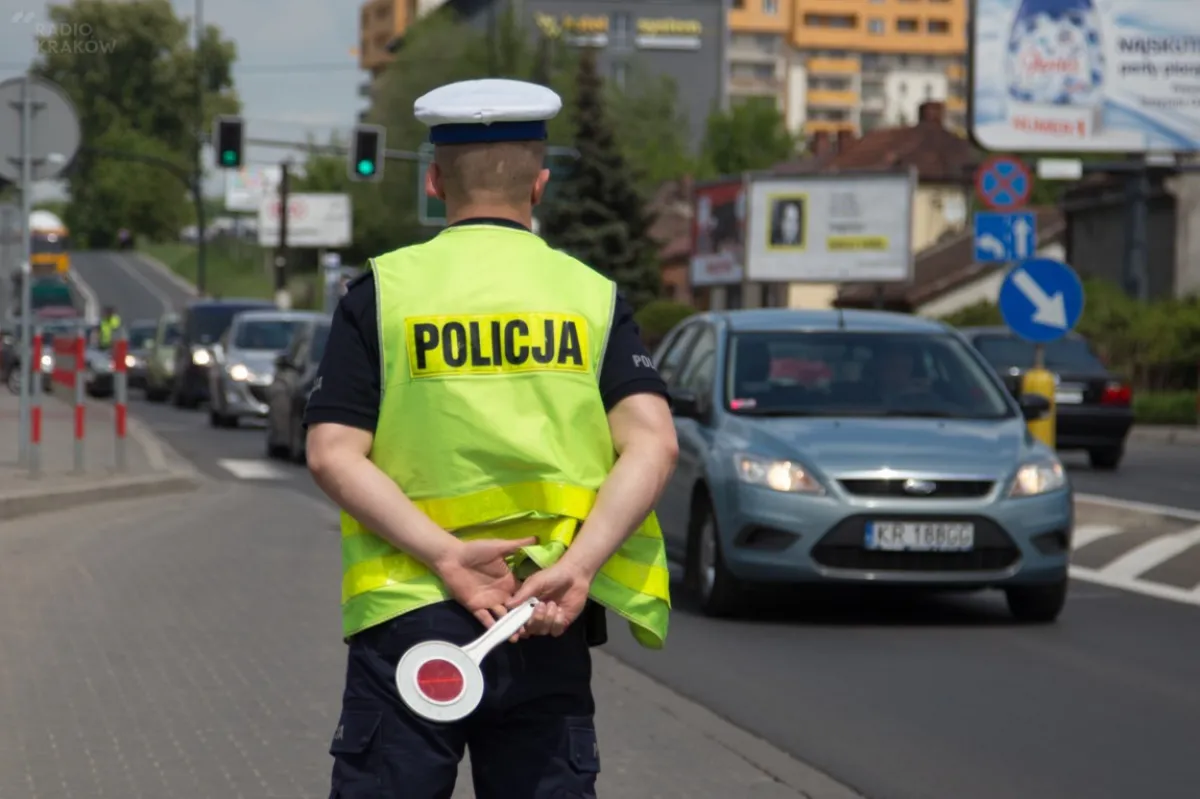 Kraków: ruszyły policyjne kontrole spalin w samochodach