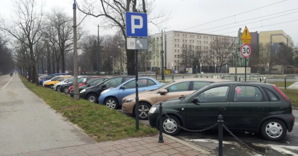 Nowe zasady w parkowaniu przy Błoniach już od 1 czerwca