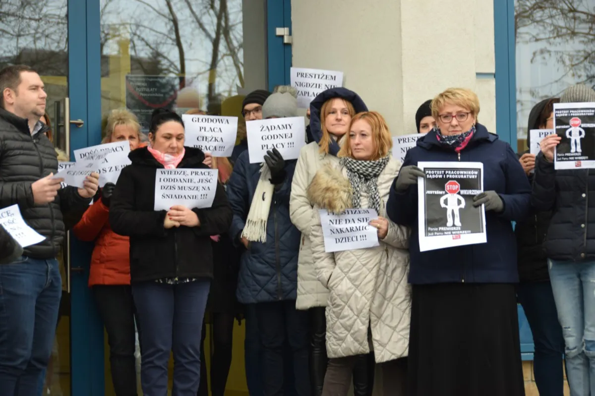 Pracownicy tarnowskiej prokuratury dołączyli do ogólnopolskiego protestu