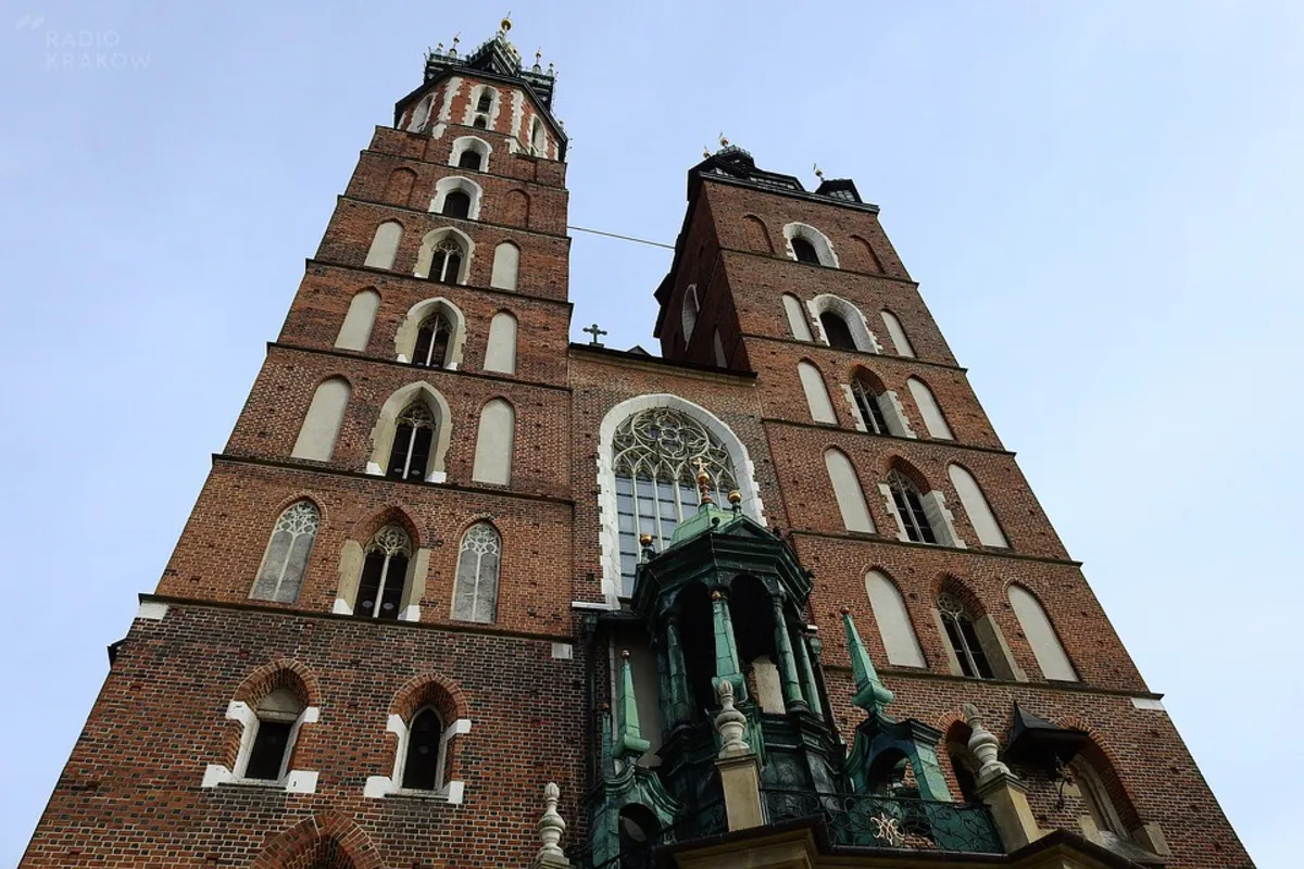 Abp Jędraszewski apeluje do wiernych o datki i włączenie się w obchody Dnia Ubogich