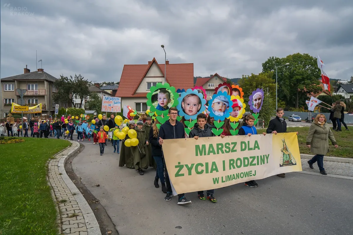 Limanowa: radosna manifestacja w obronie życia 