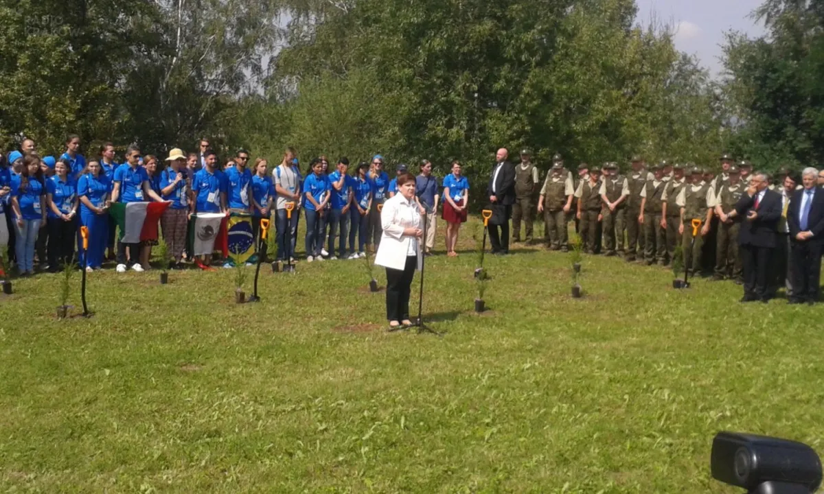 Premier Beata Szydło w Krakowie: w tym trudnym czasie wsłuchajmy się w słowa Jana Pawła II
