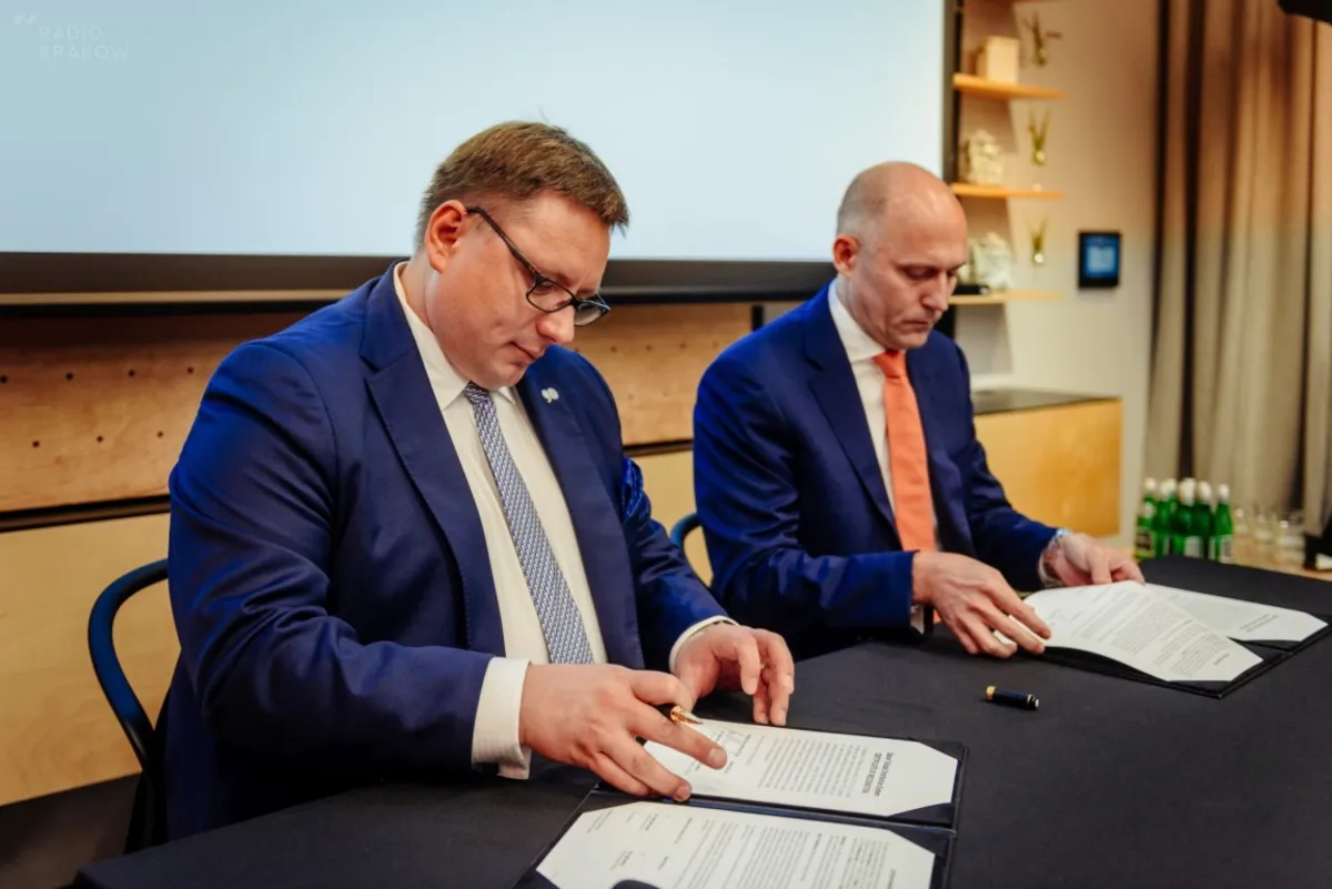 Sabre otwiera siedzibę w Krakowie i podpisuje list intencyjny z LOT