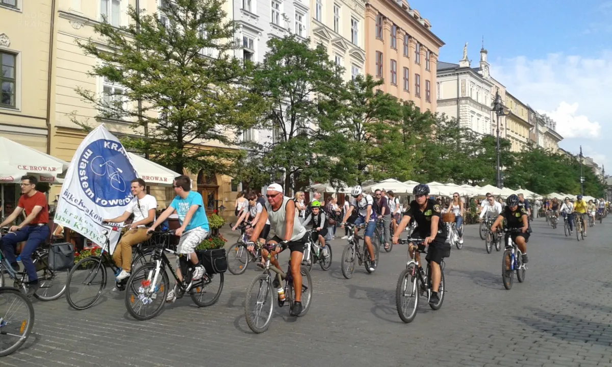 Rowerzyści przejechali przez centrum Krakowa