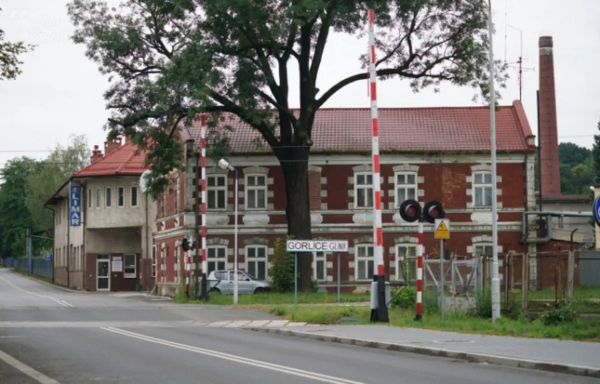 Gorlice: wywóz kwasu siarkowego z rafinerii nastąpi po... długim weekendzie