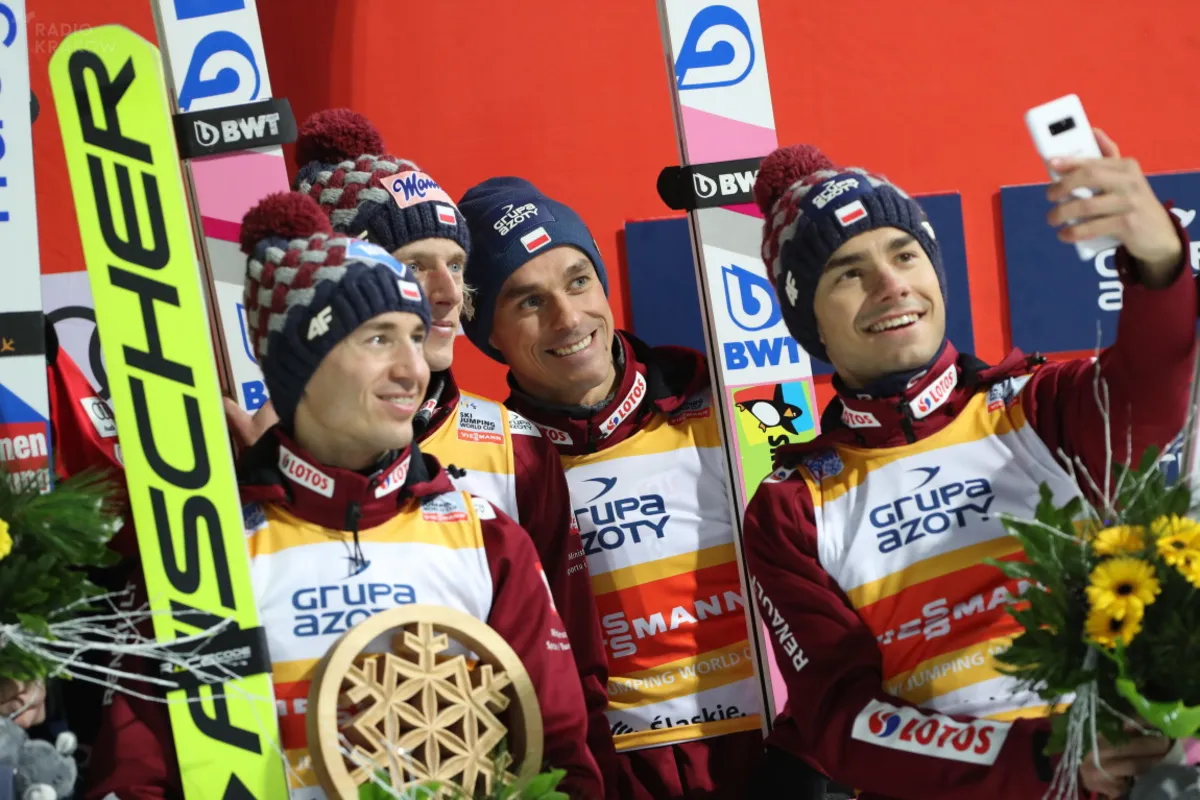 Drużynowe podium na inaugurację sezonu