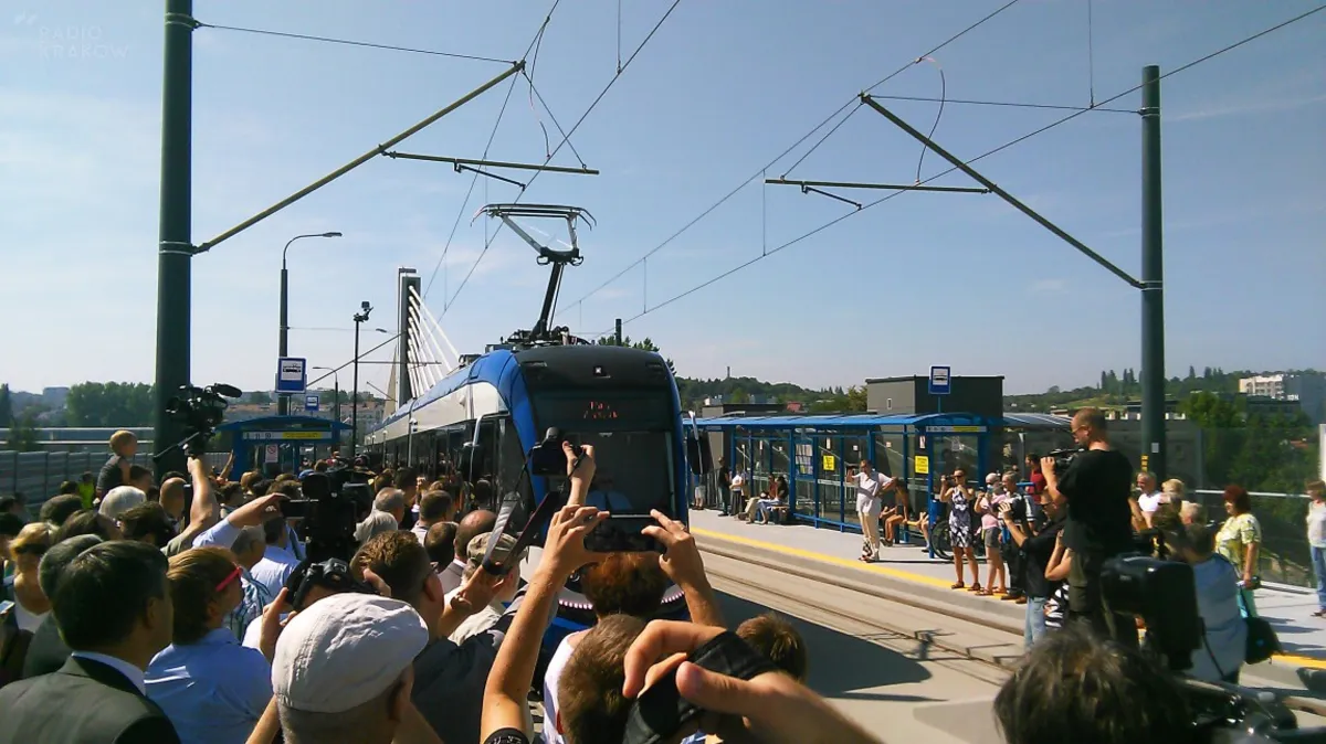 Nowa estakada w Krakowie otwarta. Tramwaje już zaczęły kursować