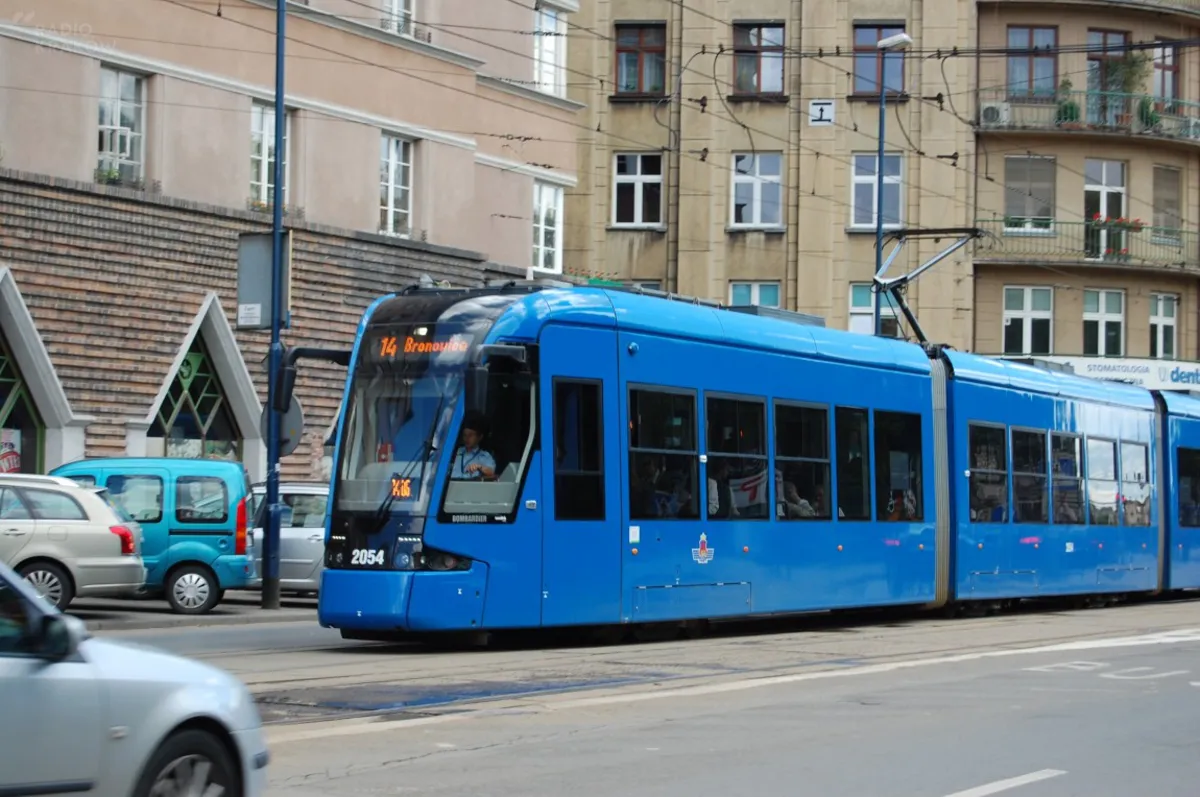 Umundurowani kontrolerzy biletów w autobusach i tramwajach od nowego roku