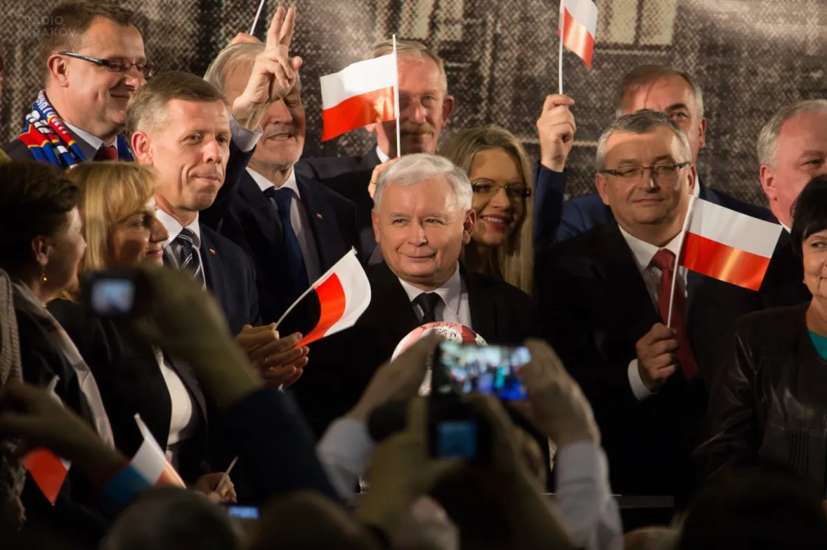 "Chaos, walka, wojna i żadnego planu dla Polski" - tak J. Kaczyński mówił w Krakowie o rządach Platformy Obywatelskiej