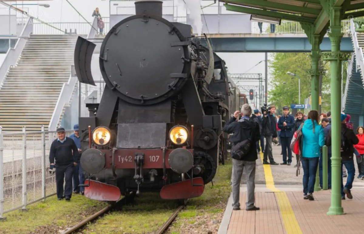 W sobotę pociąg retro pojechał z Nowego Sącza do Tarnowa