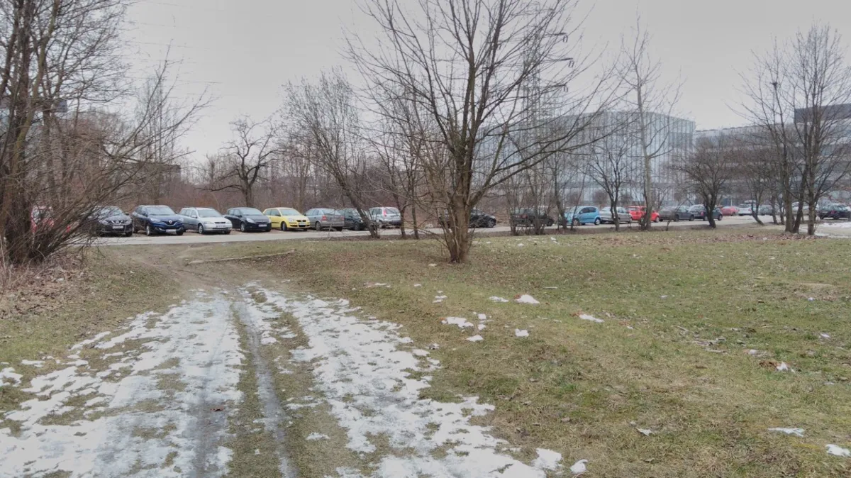 Do strefy ekonomicznej na Czyżynach polnymi ścieżkami jeszcze przez 3 lata