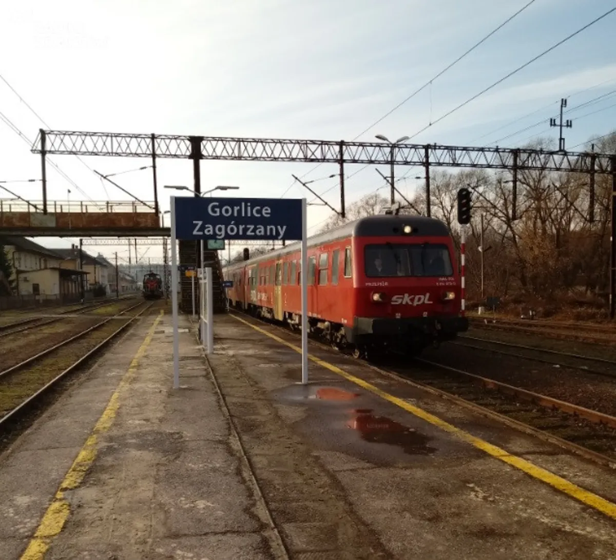 Od miesiąca przez ziemię gorlicką ponownie kursują pociągi