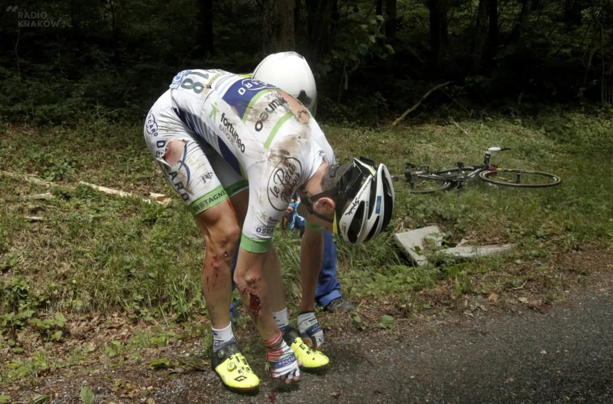 Koniec marzeń Rafała Majki o sukcesie w TdF, dziewiąty etap pełen dramatów i kraks