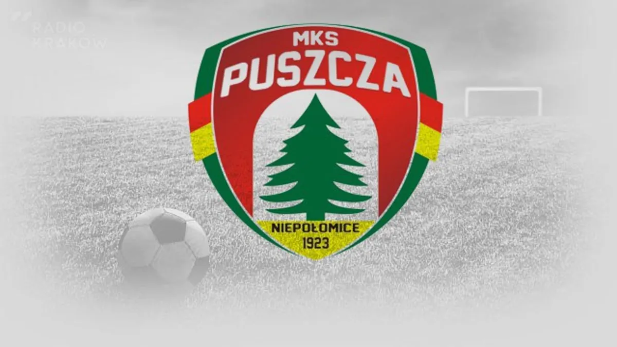 Piłkarze Puszczy wyruszyli na przedsezonowy obóz przygotowawczy