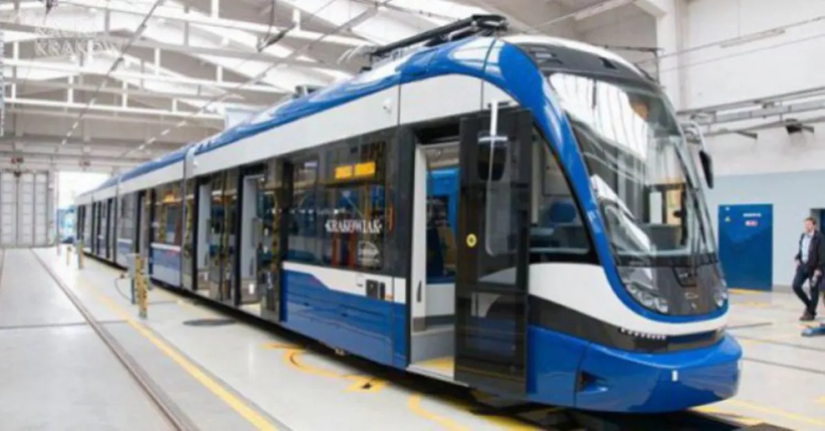 Tramwaj "Krakowiak" wrócił na trasę numer 52. Krawężniki zostały oszlifowane