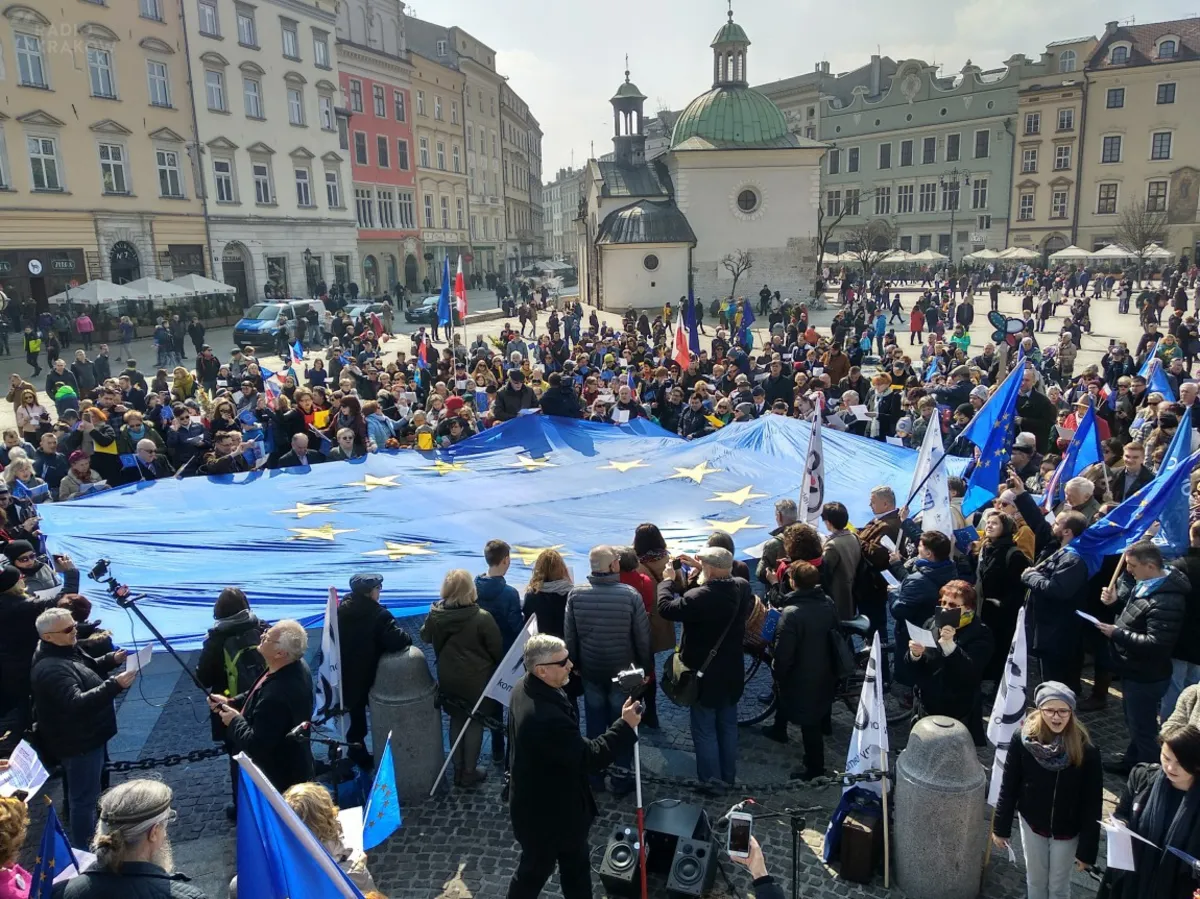 Oda do Radości zabrzmiała na krakowskim Rynku w 61. rocznicę podpisania Traktatów Rzymskich