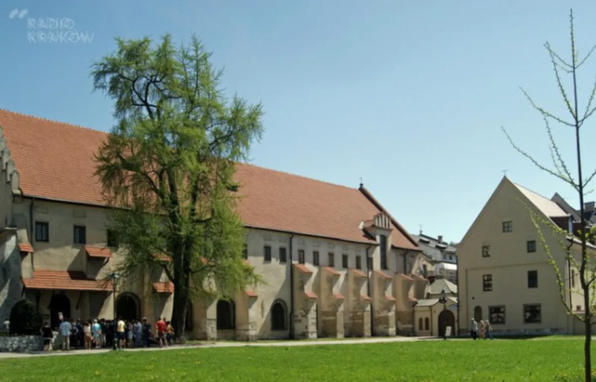 Ostatnia w poście procesja Bractwa Męki Pańskiej w Bazylice Ojców Franciszkanów w Krakowie