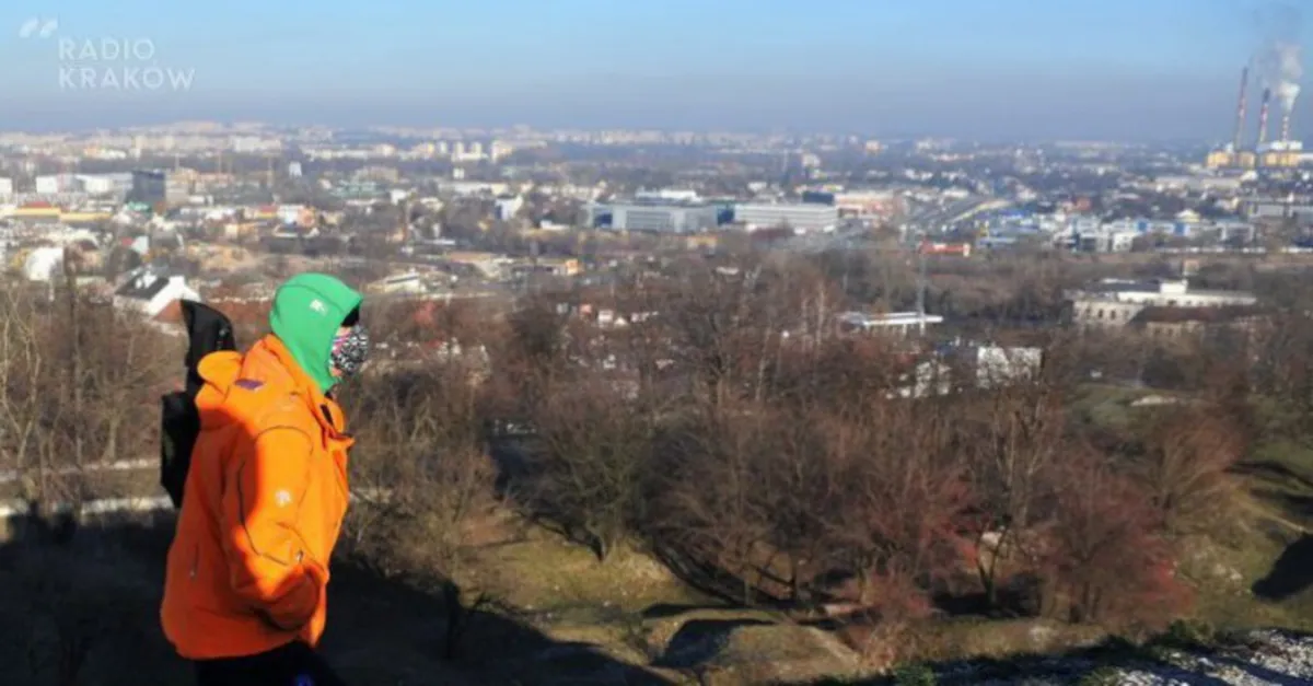 Smog atakuje w Małopolsce. Władze Krakowa wprowadzą darmową komunikację od północy?