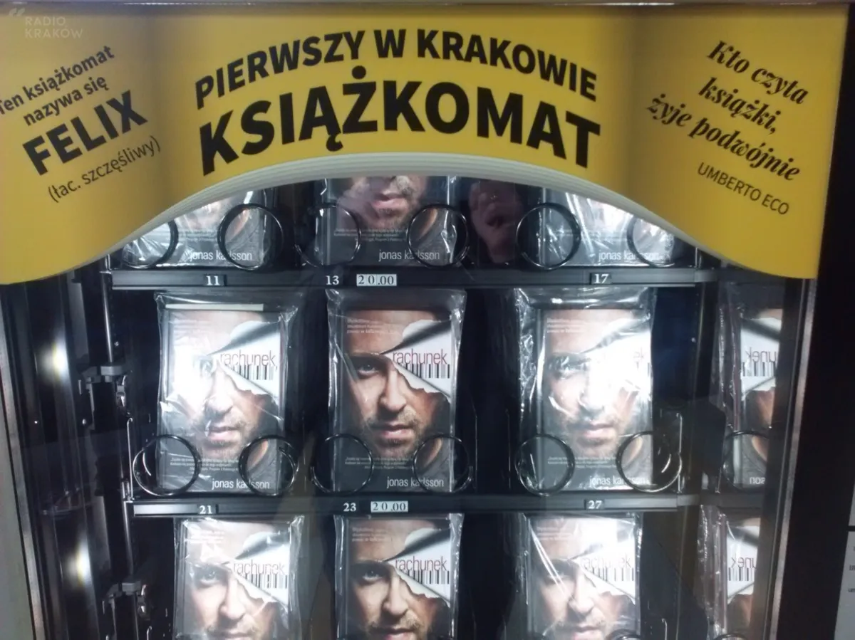 Książkomat stanął na dworcu autobusowym w Krakowie 