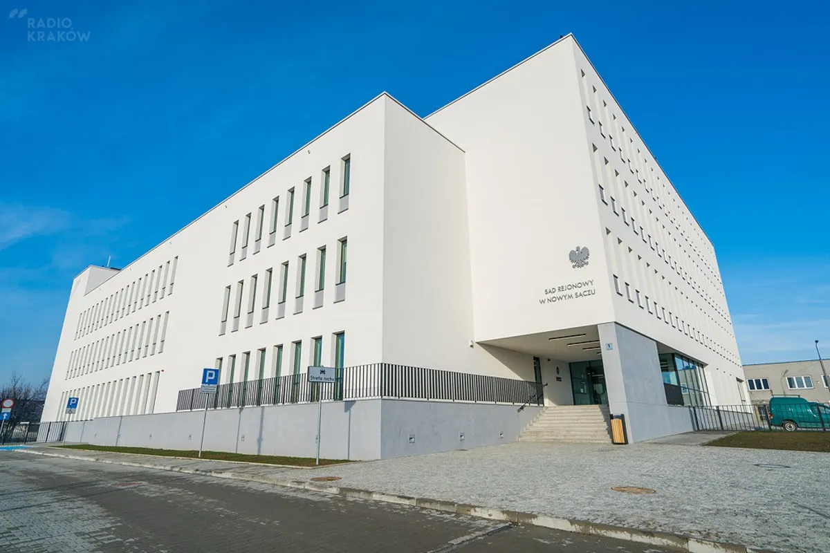 Do przeniesienia są tysiące akt - Sąd Rejonowy w Nowym Sączu rozpoczął przeprowadzkę