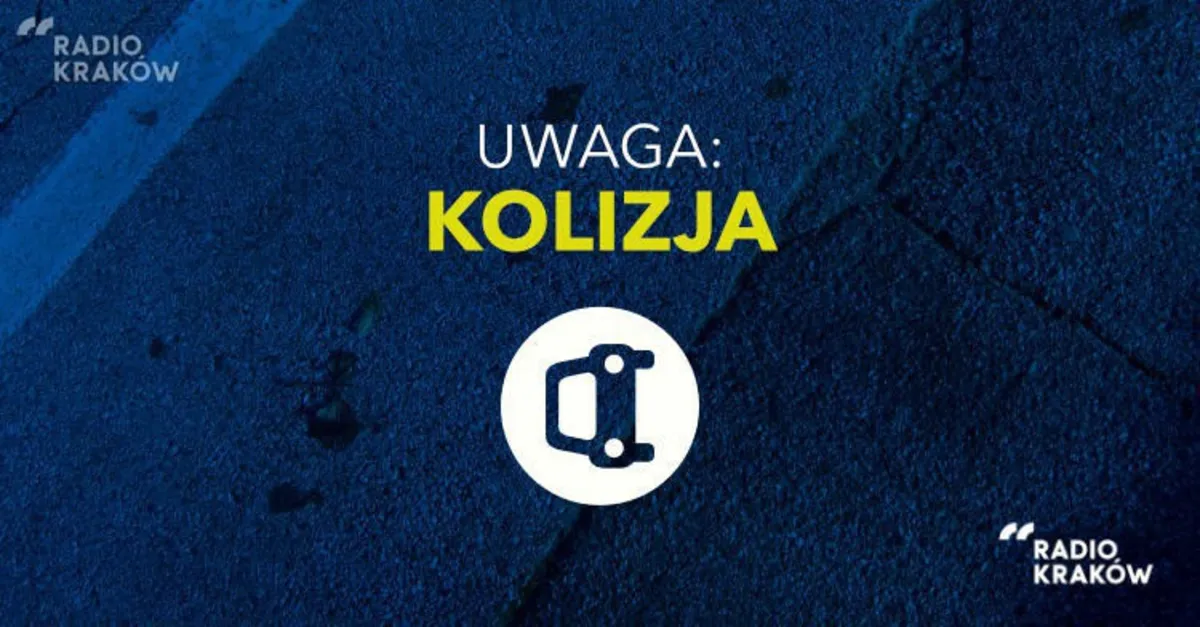 Spore utrudnienia po kolizji w miejscowości Żelazówka na drodze krajowej numer 73